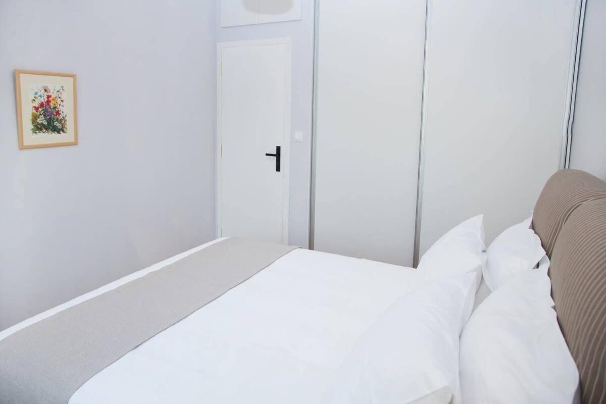 Fully Renovated, Modern Beauty In Central Athens! Buitenkant foto